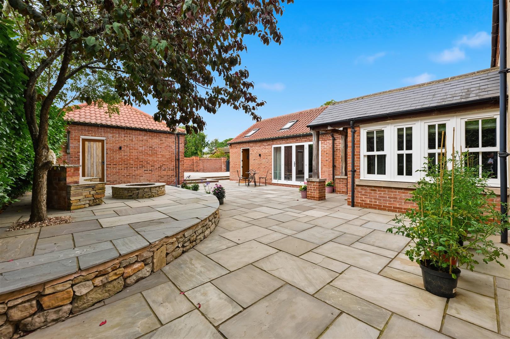 Dale House Main Street  Bleasby